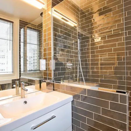 L'elégance à La Butte Aux Cailles * Paris